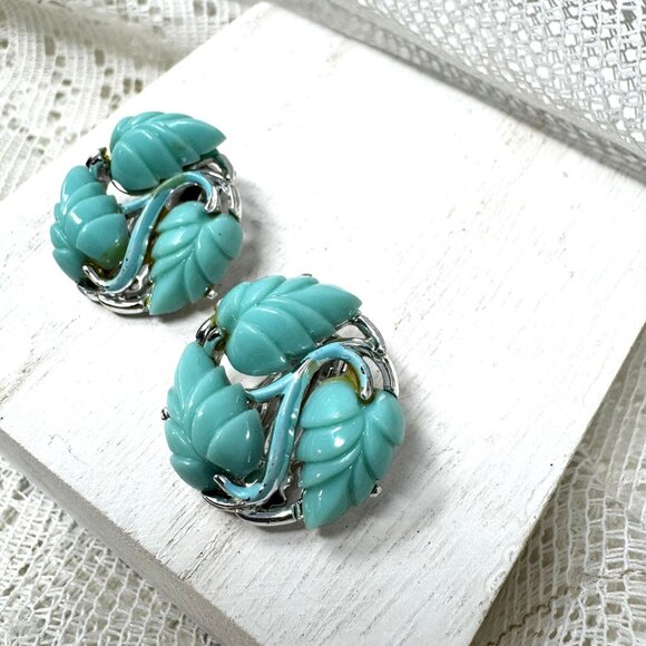Vintage Leaf Clip-On Earrings Turquoise & Silver-Tone Jewelry - Picture 2 of 3